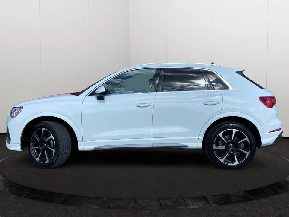 2025 Audi F3 Q3 - Image 2 of 17