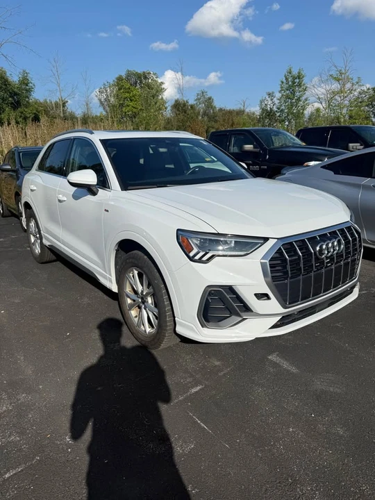 2025 Audi F3 Q3 - Image 2 of 4