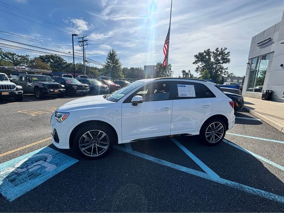 2025 Audi F3 Q3 - Image 2 of 9