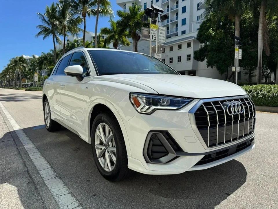 2025 Audi F3 Q3 - Image 2 of 12