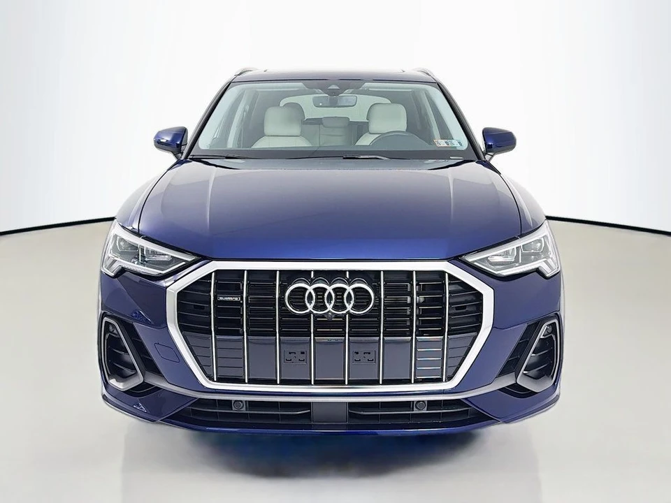 2025 Audi F3 Q3 - Image 2 of 12