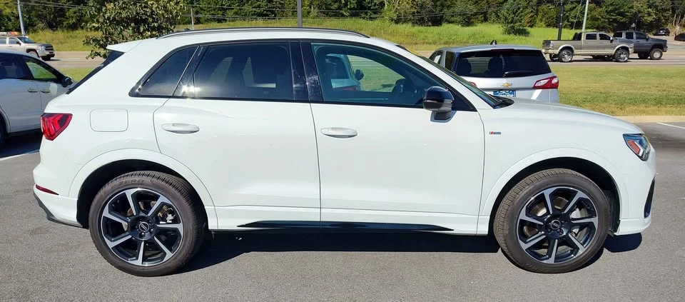 2025 Audi F3 Q3 - Image 2 of 10