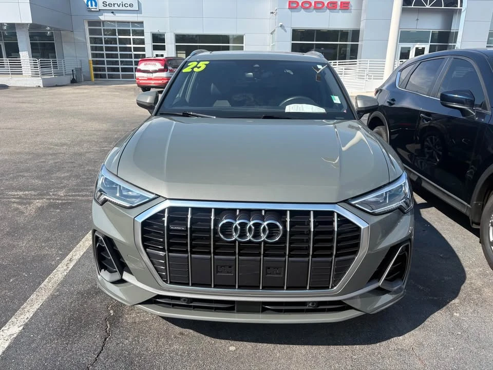 2025 Audi F3 Q3 - Image 2 of 19