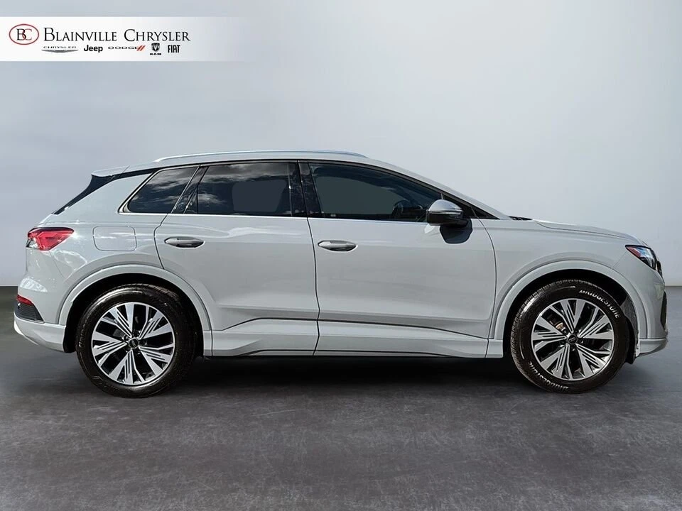2025 Audi Q4 e-tron - Image 9 of 20