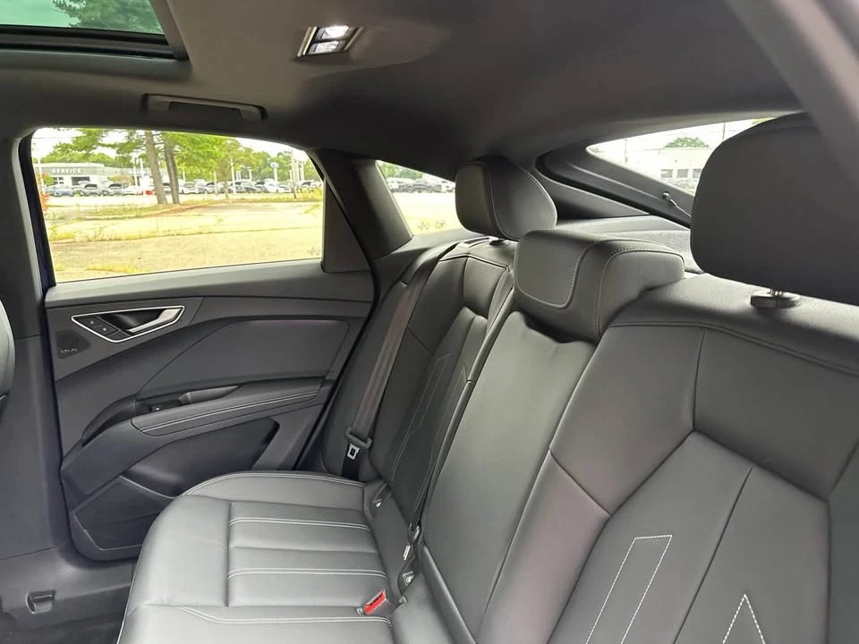 2025 Audi Q4 e-tron - Image 20 of 20