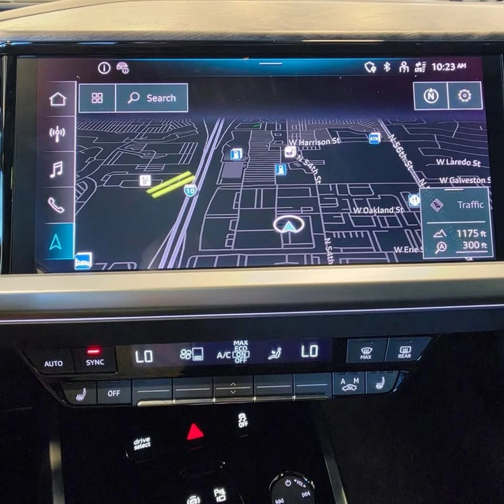2025 Audi Q4 e-tron - Image 16 of 20