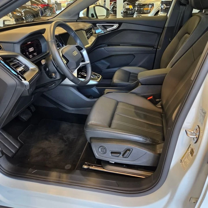 2025 Audi Q4 e-tron - Image 9 of 20