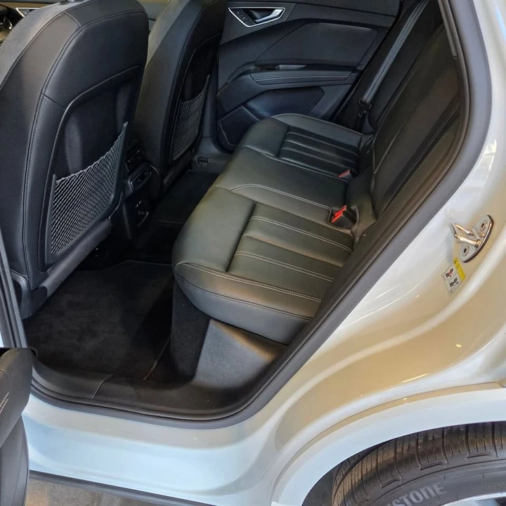 2025 Audi Q4 e-tron - Image 10 of 20