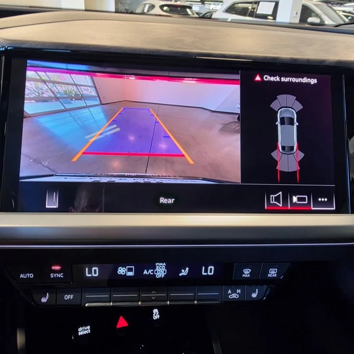 2025 Audi Q4 e-tron - Image 17 of 20