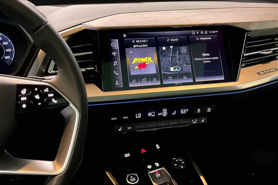 2025 Audi Q4 e-tron - Image 7 of 12
