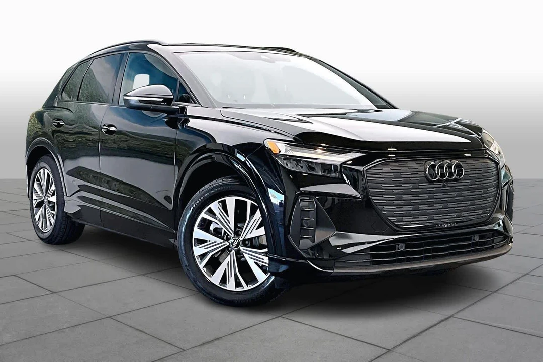 2025 Audi Q4 e-tron - Image 3 of 12