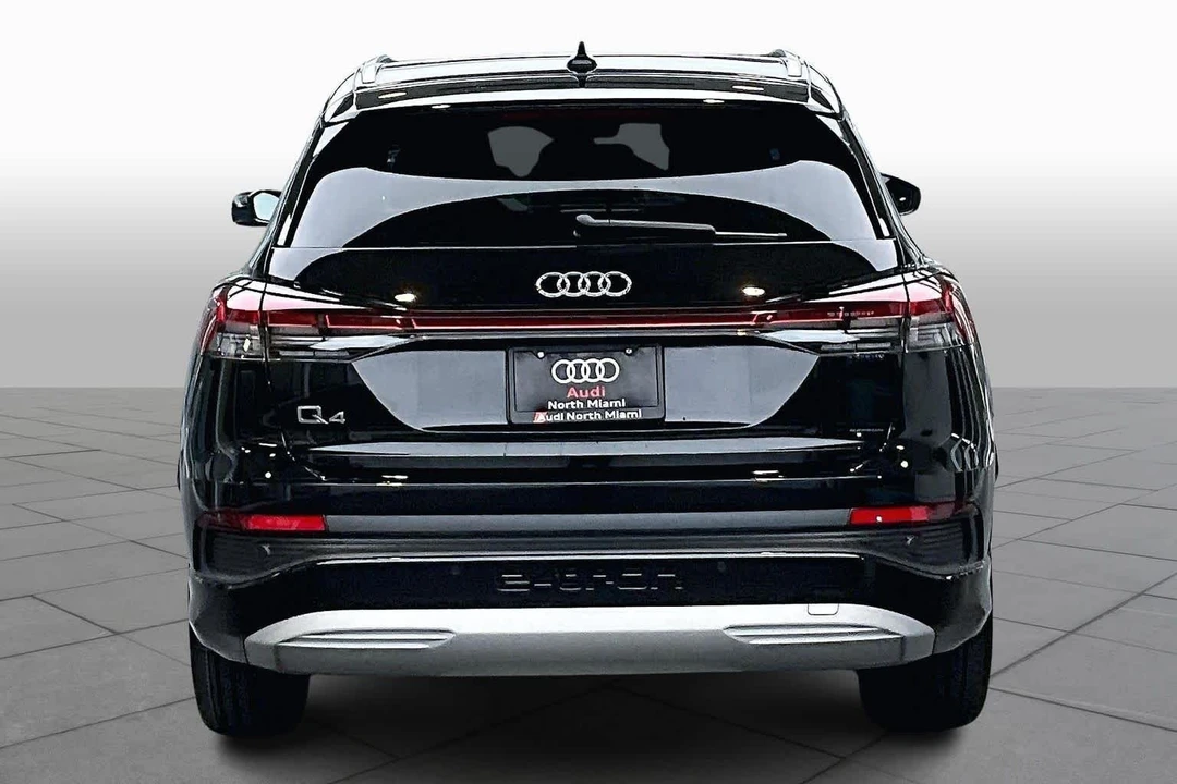 2025 Audi Q4 e-tron - Image 5 of 12