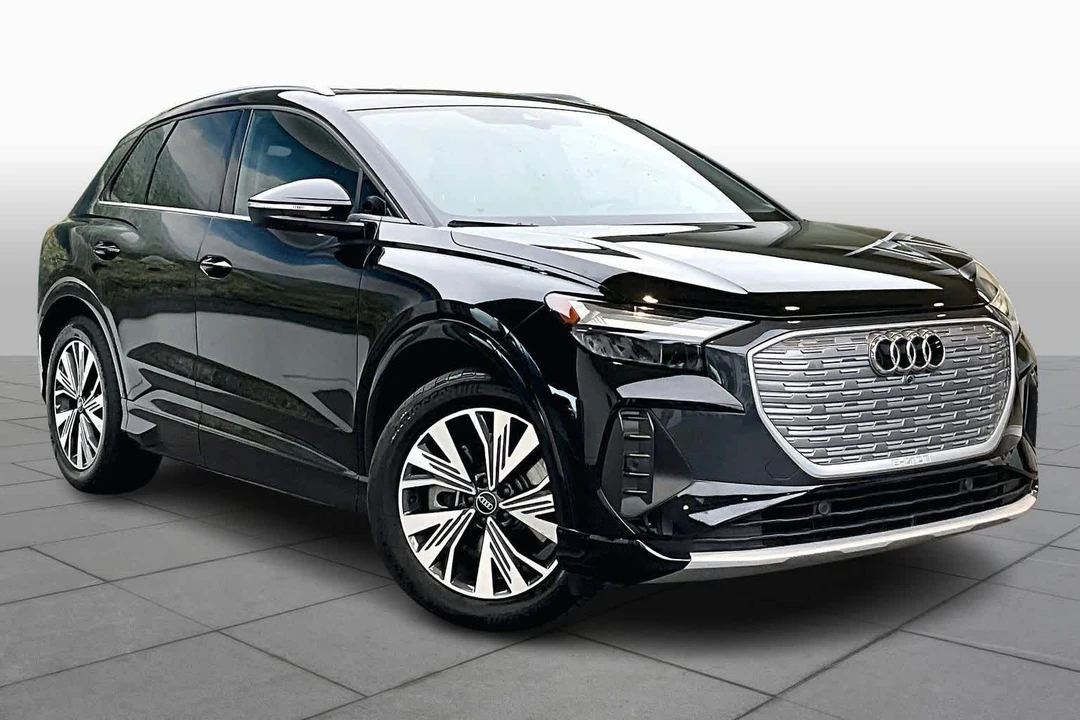 2025 Audi Q4 e-tron - Image 3 of 12