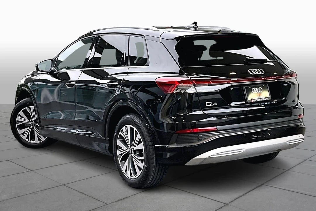 2025 Audi Q4 e-tron - Image 12 of 12