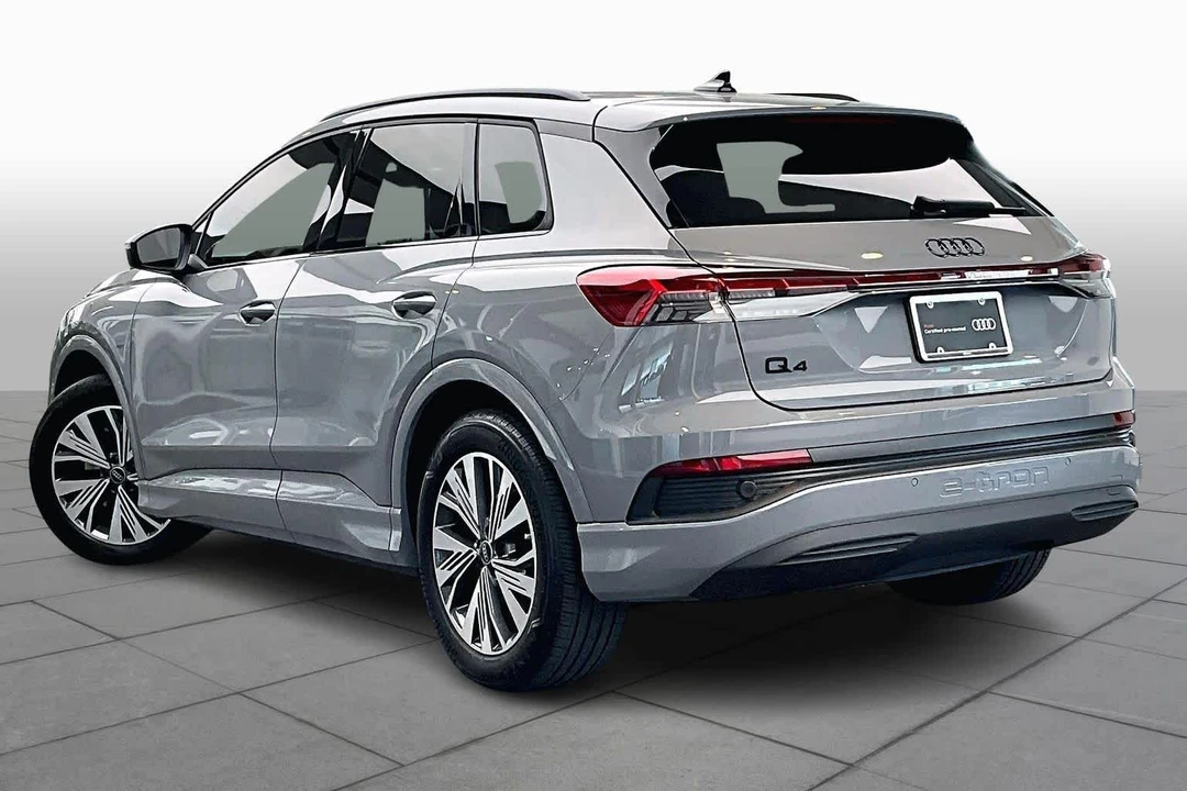 2025 Audi Q4 e-tron - Image 11 of 12