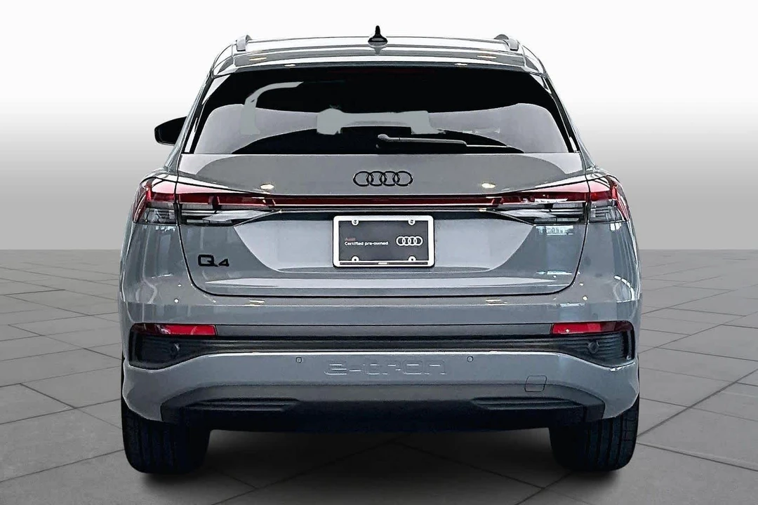 2025 Audi Q4 e-tron - Image 5 of 12