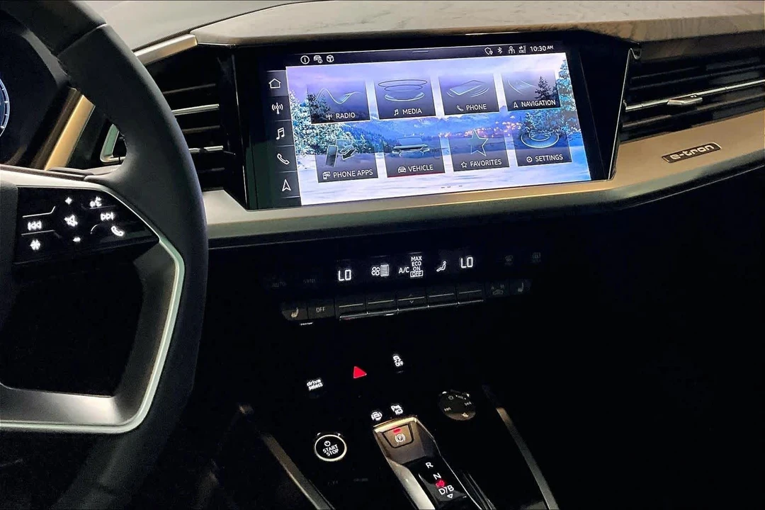 2025 Audi Q4 e-tron - Image 7 of 12