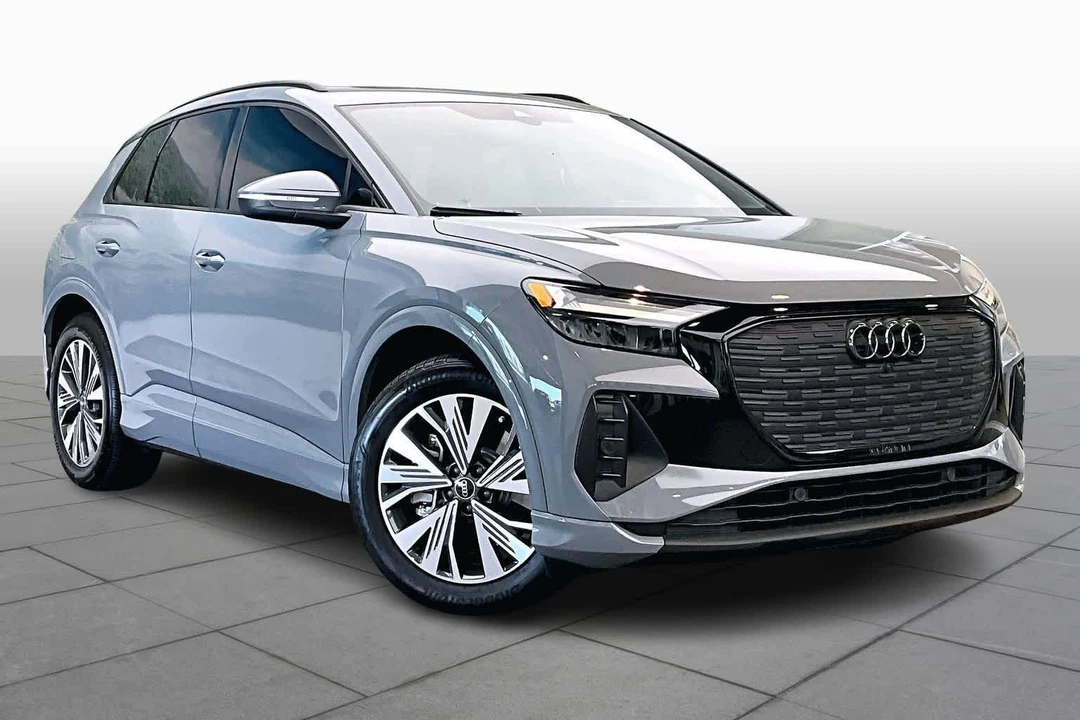 2025 Audi Q4 e-tron - Image 3 of 12