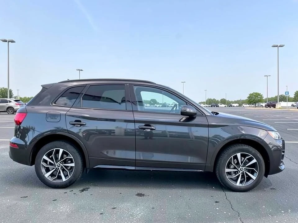 2025 Audi FY Q5 - Image 3 of 4