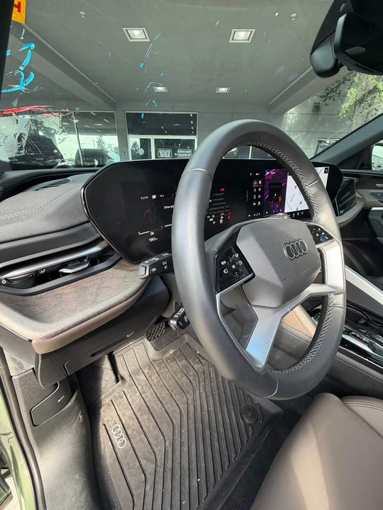 2025 Audi FY Q5 - Image 10 of 18