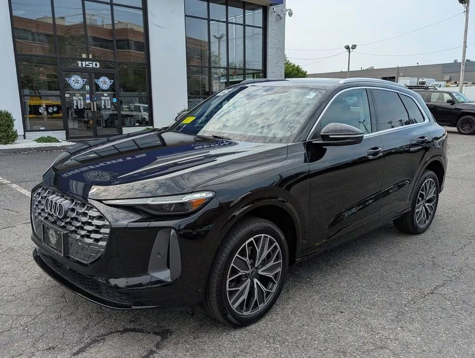2025 Audi FY Q5 - Image 4 of 20