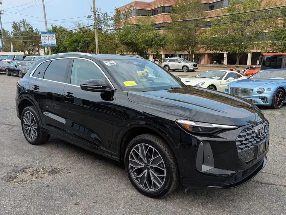 2025 Audi FY Q5 - Image 2 of 20