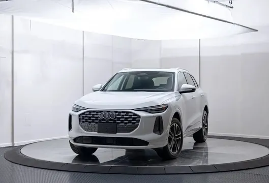 2025 Audi Q5 2.0T Premium Plus Quattro