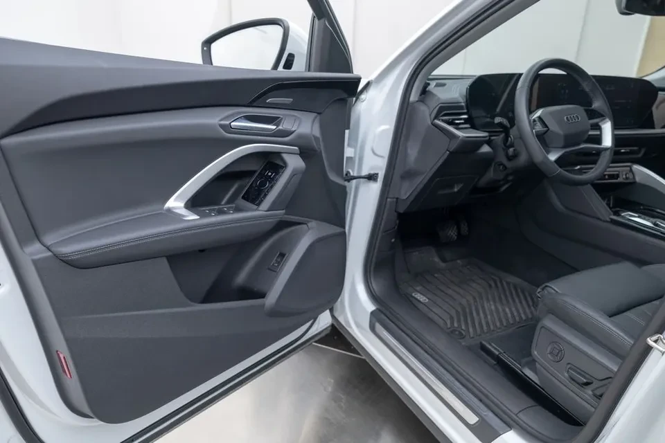 2025 Audi FY Q5 - Image 10 of 19