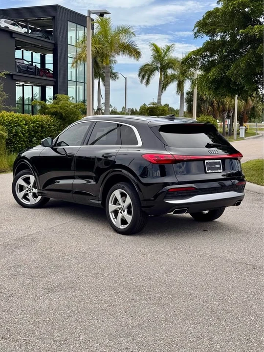 2025 Audi FY Q5 - Image 3 of 20