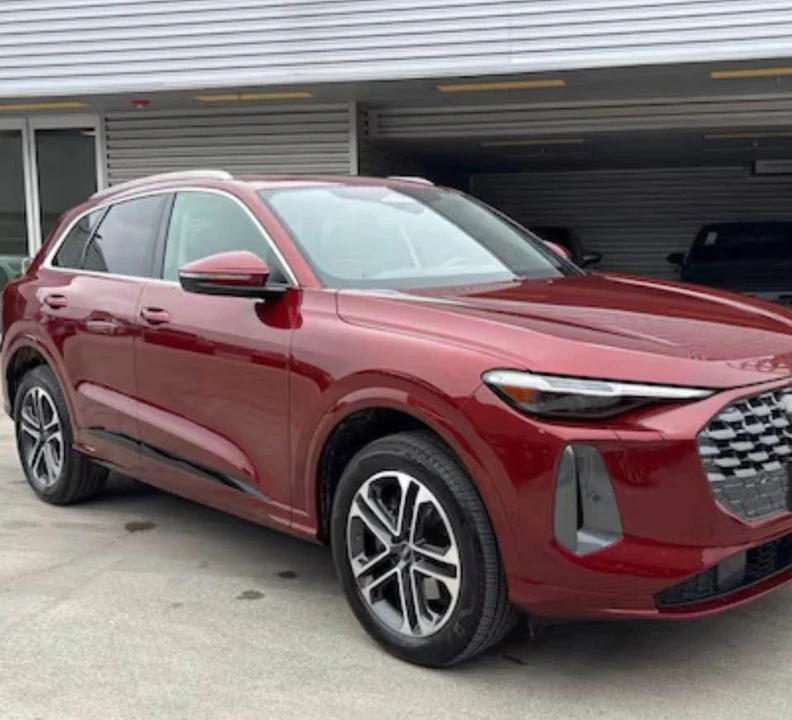 2025 Audi FY Q5 - Image 2 of 8