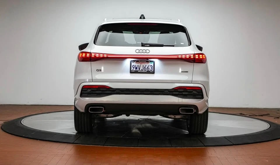 2025 Audi FY Q5 - Image 2 of 3