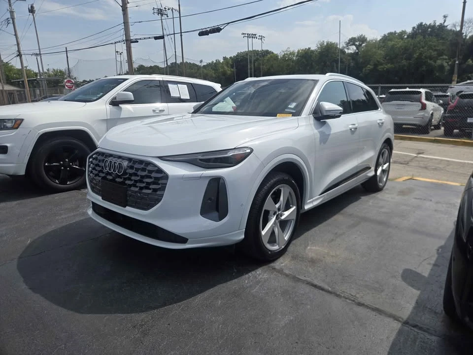 2025 Audi FY Q5 - Image 2 of 6