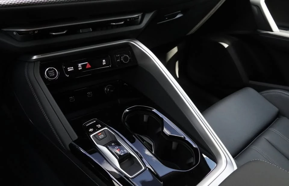 2025 Audi FY Q5 - Image 15 of 20