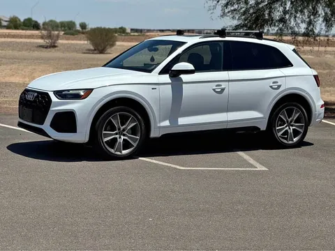 2025 Audi Q5 45 TFSI Premium Sport Utility 4D