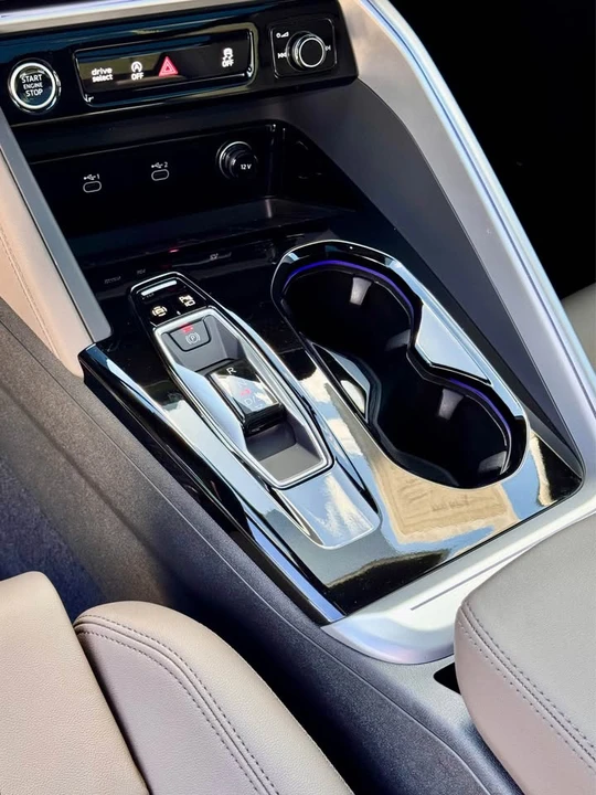 2025 Audi FY Q5 - Image 13 of 18