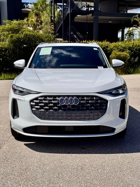 2025 Audi FY Q5 - Image 2 of 18