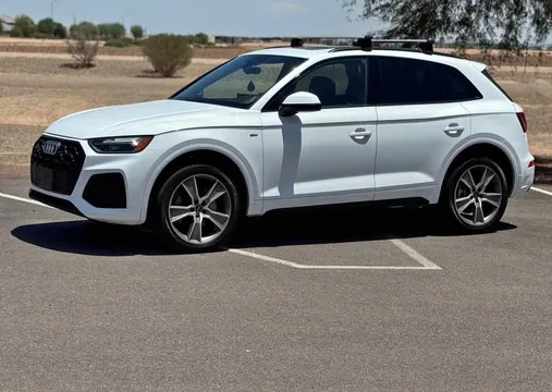 2025 Audi Q5 45 TFSI Titanium Premium Sport Utility 4D