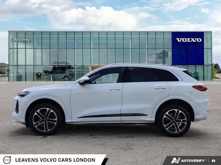 2025 Audi FY Q5 - Image 3 of 20