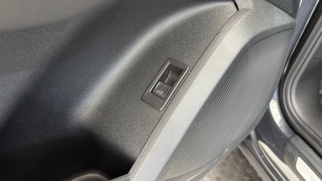2025 Audi FY Q5 - Image 16 of 19