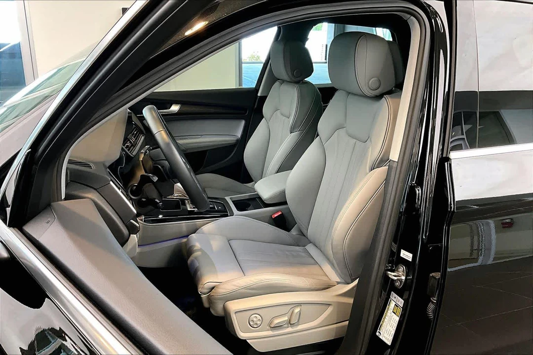 2025 Audi FY Q5 - Image 8 of 12