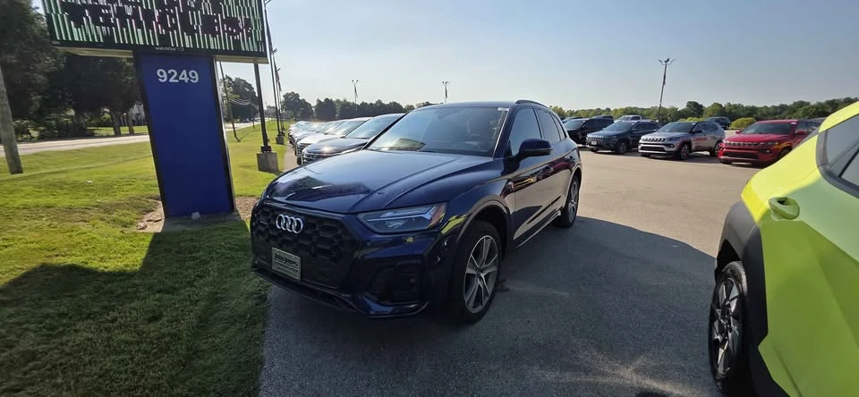2025 Audi FY Q5 - Image 2 of 3