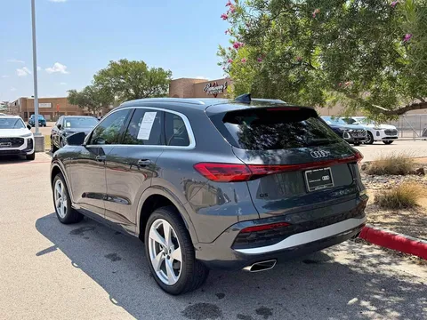 2025 Audi Q5 Premium Plus