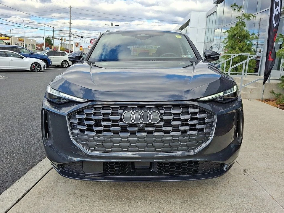 2025 Audi FY Q5 - Image 2 of 12