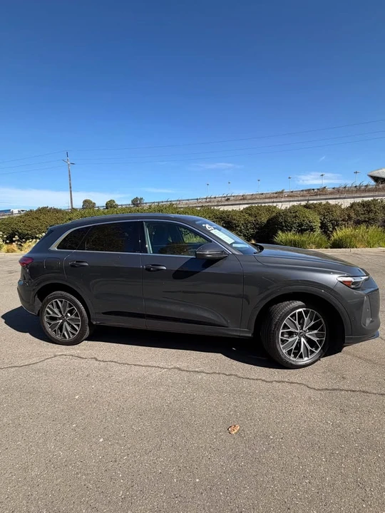 2025 Audi FY Q5 - Image 2 of 13