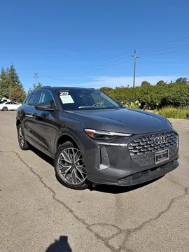 2025 Audi Q5 Premium Plus 2.0T
