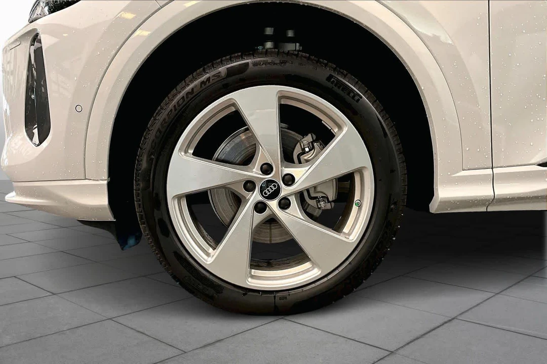 2025 Audi FY Q5 - Image 11 of 12