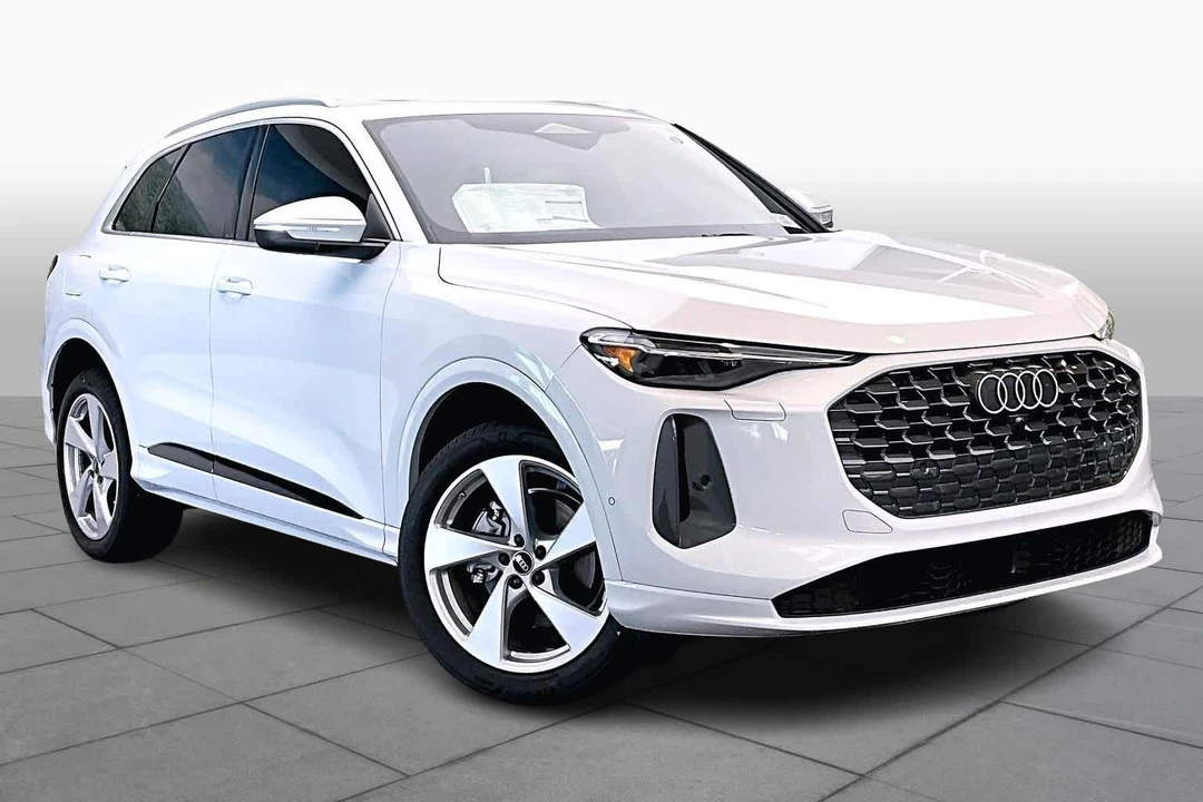 2025 Audi FY Q5 - Image 3 of 12