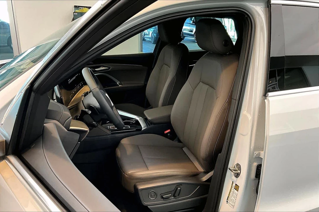 2025 Audi FY Q5 - Image 8 of 12