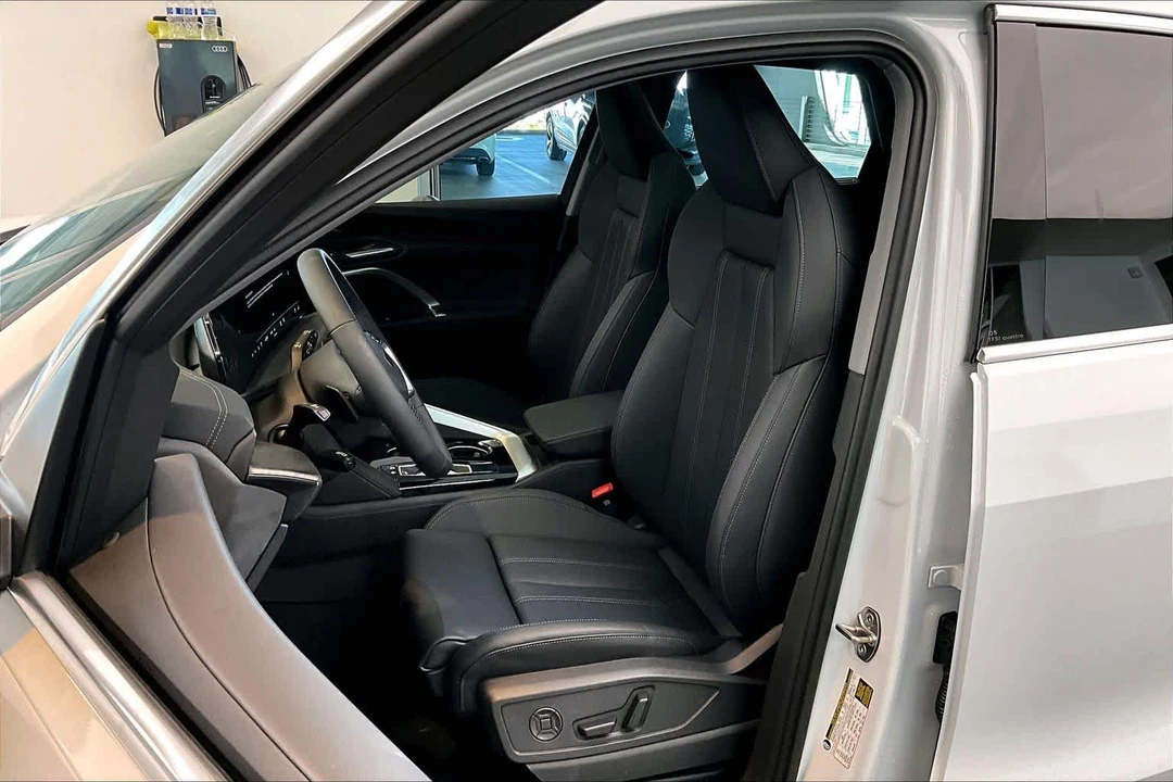 2025 Audi FY Q5 - Image 8 of 12