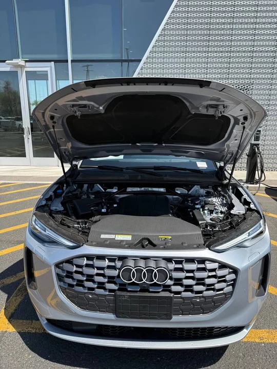 2025 Audi FY Q5 - Image 3 of 14